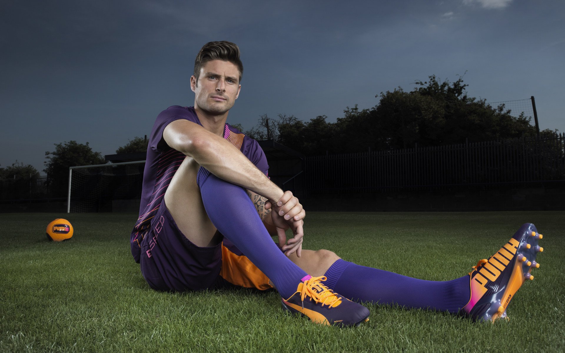 乌帕梅卡诺被评为法甲最佳后卫，乌帕梅卡诺被评为法甲最佳后卫的球员