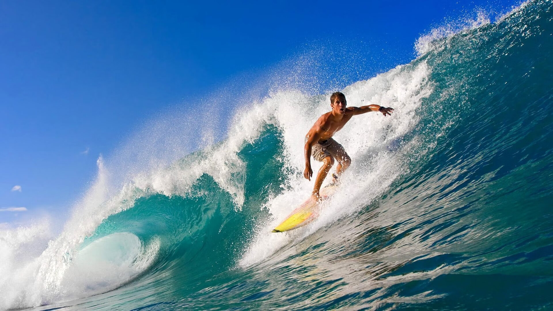 意甲豪门为新赛季全力备战，阵容调整频繁，意甲豪门球队